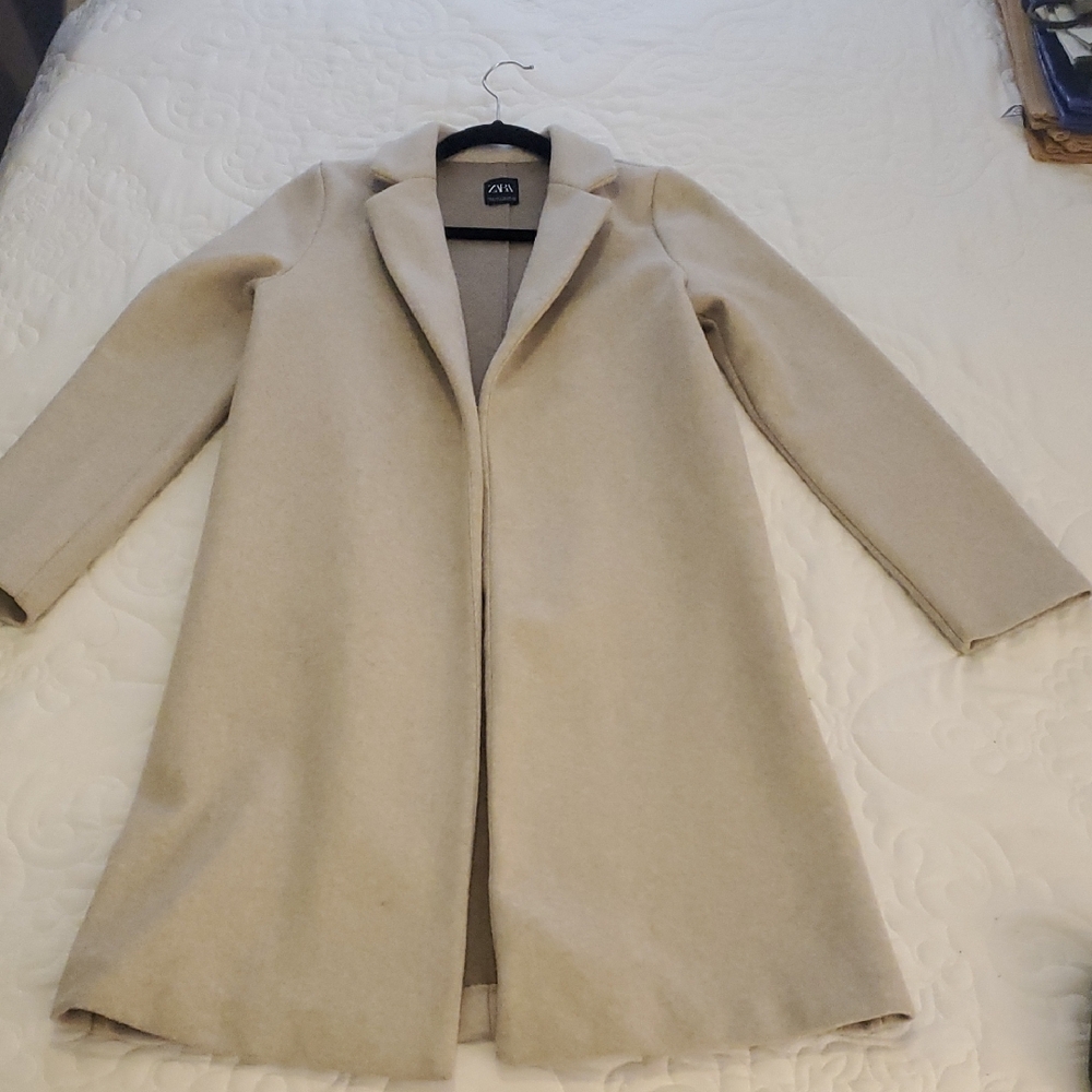 Zara Women's Beige Coat